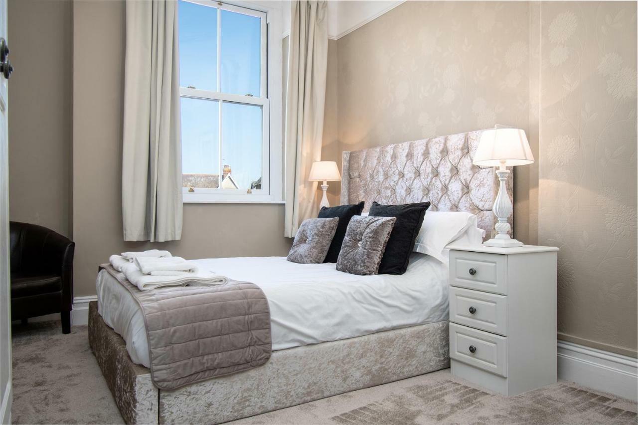 فندق Lansdowne House With Private Car Park لاندودنو المظهر الخارجي الصورة