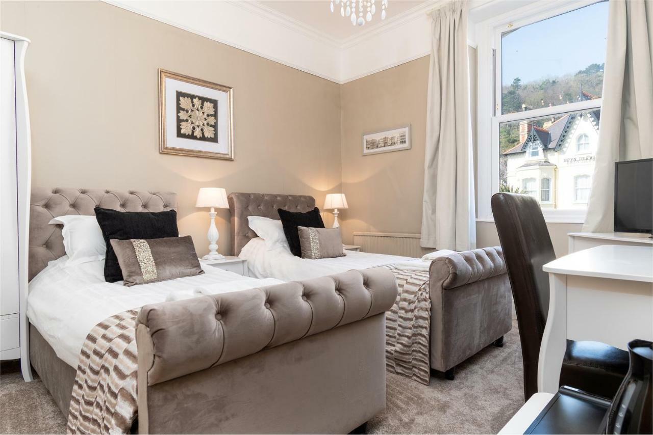 فندق Lansdowne House With Private Car Park لاندودنو المظهر الخارجي الصورة